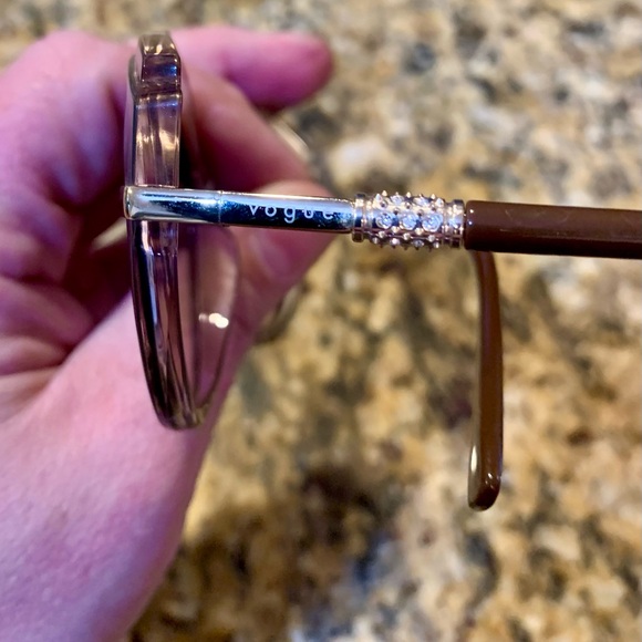 Vogue Elegant Brown Sunglasses main image 10